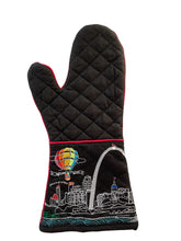 Load image into Gallery viewer, image of black St. Louis oven mitt