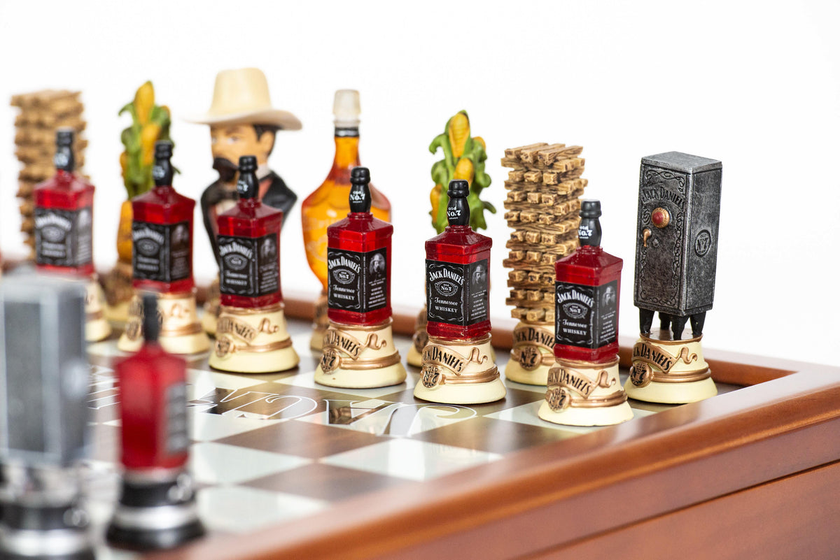 Jack Daniel's Chess Set Q Boutique World Chess Hall of Fame