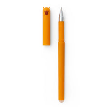 Load image into Gallery viewer, Cute capybara pen tip lets you erase ink without residue or tearing paper. Compatible with erasable ink refills.
