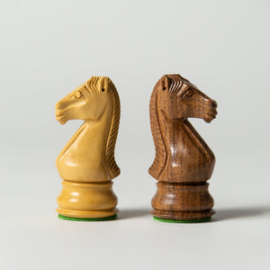 4" Majestic Acaciawood/Boxwood Chessmen