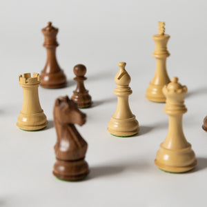 4" Majestic Acaciawood/Boxwood Chessmen