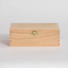 Load image into Gallery viewer, 3&quot; Blackwood Set on Walnut &amp; Maple Board
