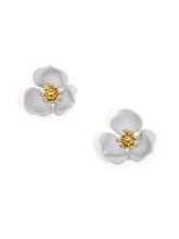 Load image into Gallery viewer, 3 Petal Flower Earrings
