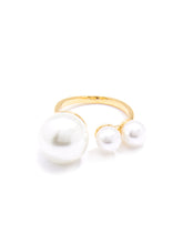 Load image into Gallery viewer, Asymmetrical Pearl Ring
